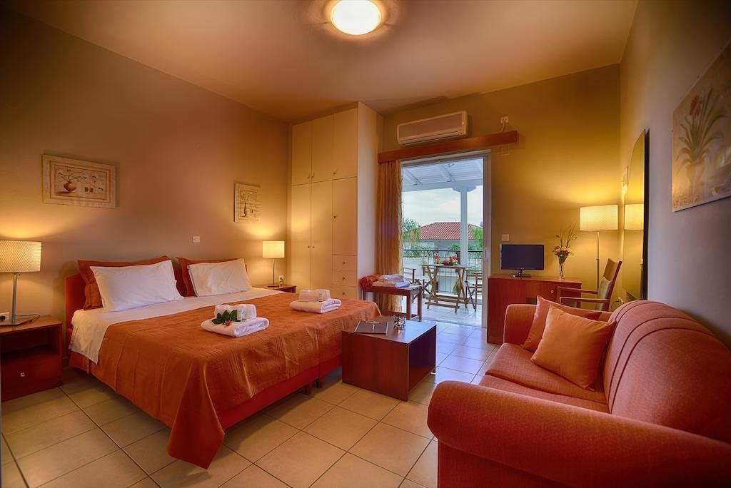 Theoxenia Hotel Apartments チラニ 部屋 写真