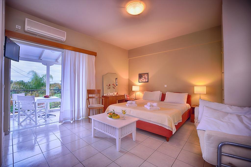 Theoxenia Hotel Apartments チラニ 部屋 写真