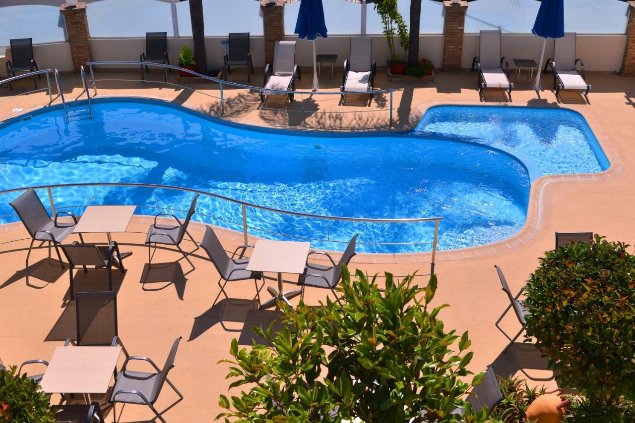 Theoxenia Hotel Apartments チラニ エクステリア 写真